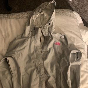 north face windbreaker